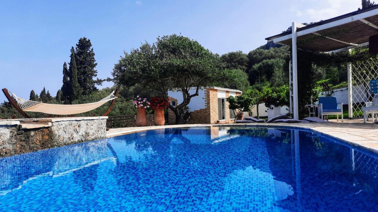 Villa Claire Corfu Achílleion Buitenkant foto