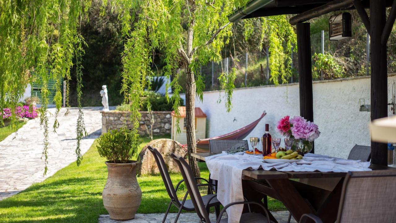 Villa Claire Corfu Achílleion Buitenkant foto