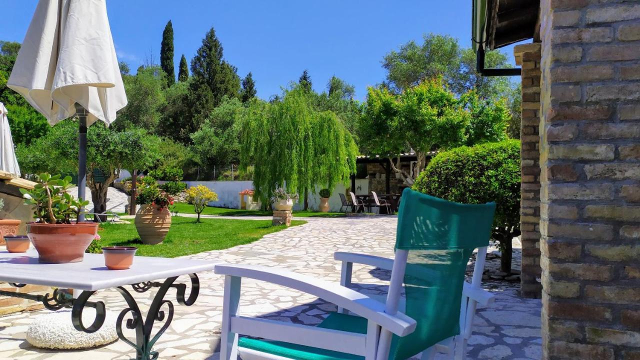 Villa Claire Corfu Achílleion Buitenkant foto