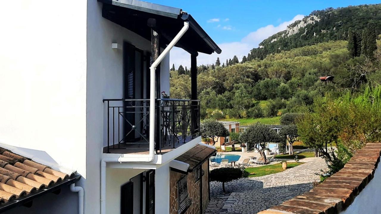 Villa Claire Corfu Achílleion Buitenkant foto