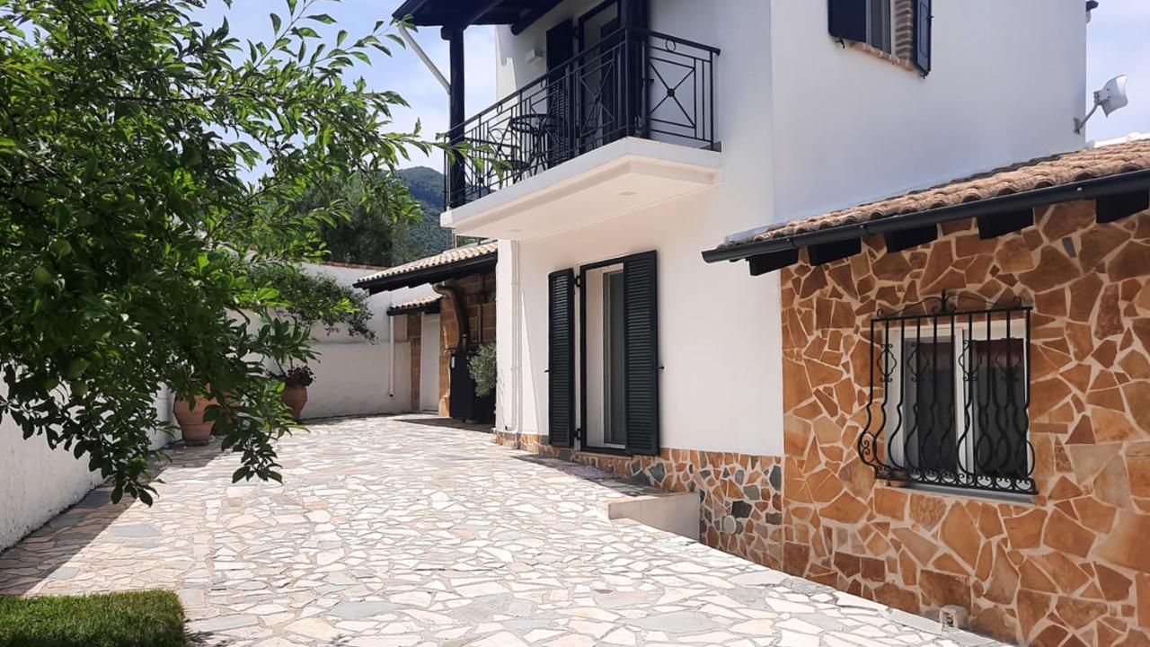 Villa Claire Corfu Achílleion Buitenkant foto